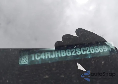 2025 Jeep Grand Cherokee Limited из США, поврежденный, VIN 1C4RJHBG2SC265694